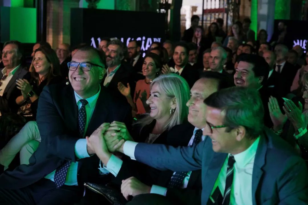 Patricia del Pozo tweet media