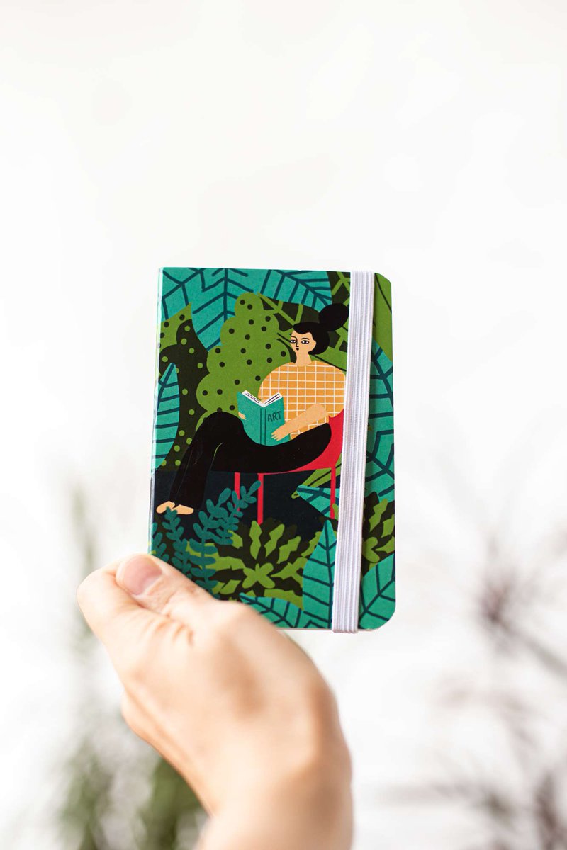 regirivas's tweet photo. Ahora si, con la presentación de Elosh Gonzalez Rivas, se puede decir que es oficial el lanzamiento de esta pequeña pero tierna colección de libretas. Están a 30.000 si quieren me avisan. Y cómo todo son cantidades limitadas. https://t.co/XYMWmo4MXV