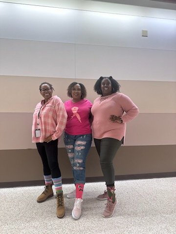 SOAR_LINC_NHS's tweet photo. Today was @AliefISD #PINKOUT and the kick-off to our Red Ribbon Week with crazy socks! #VamosSOARLINC #WeAreAlief #ThisIsHowWeDoIt #RedRibbonWeek https://t.co/R5Pqs19mev