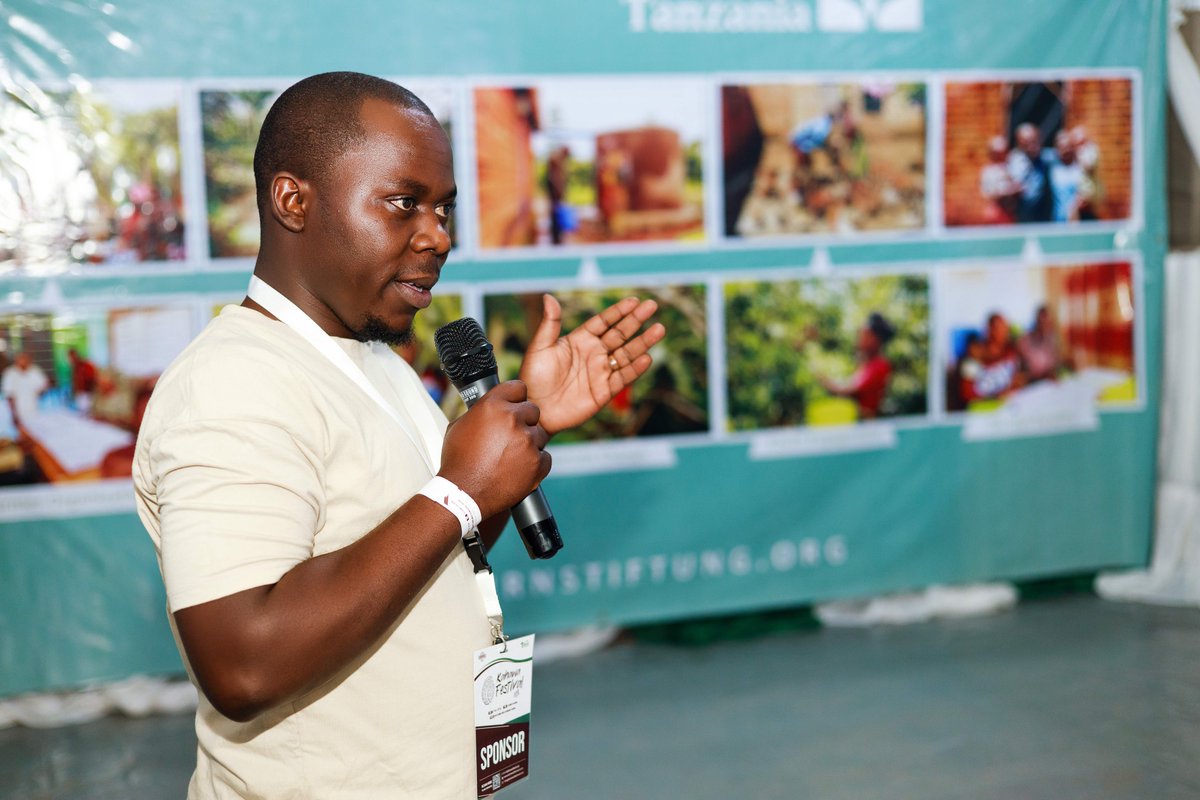 HRNStiftung's tweet photo. 🌍 HRNS Tanzania attends the @kahawafestival in Moshi! ☕ Key players in the Tanzanian coffee industry converged to network, exchange knowledge, and tackle coffee sector challenges.🇹🇿 #KahawaFestival #TanzaniaCoffee https://t.co/Agxv4qvbaN