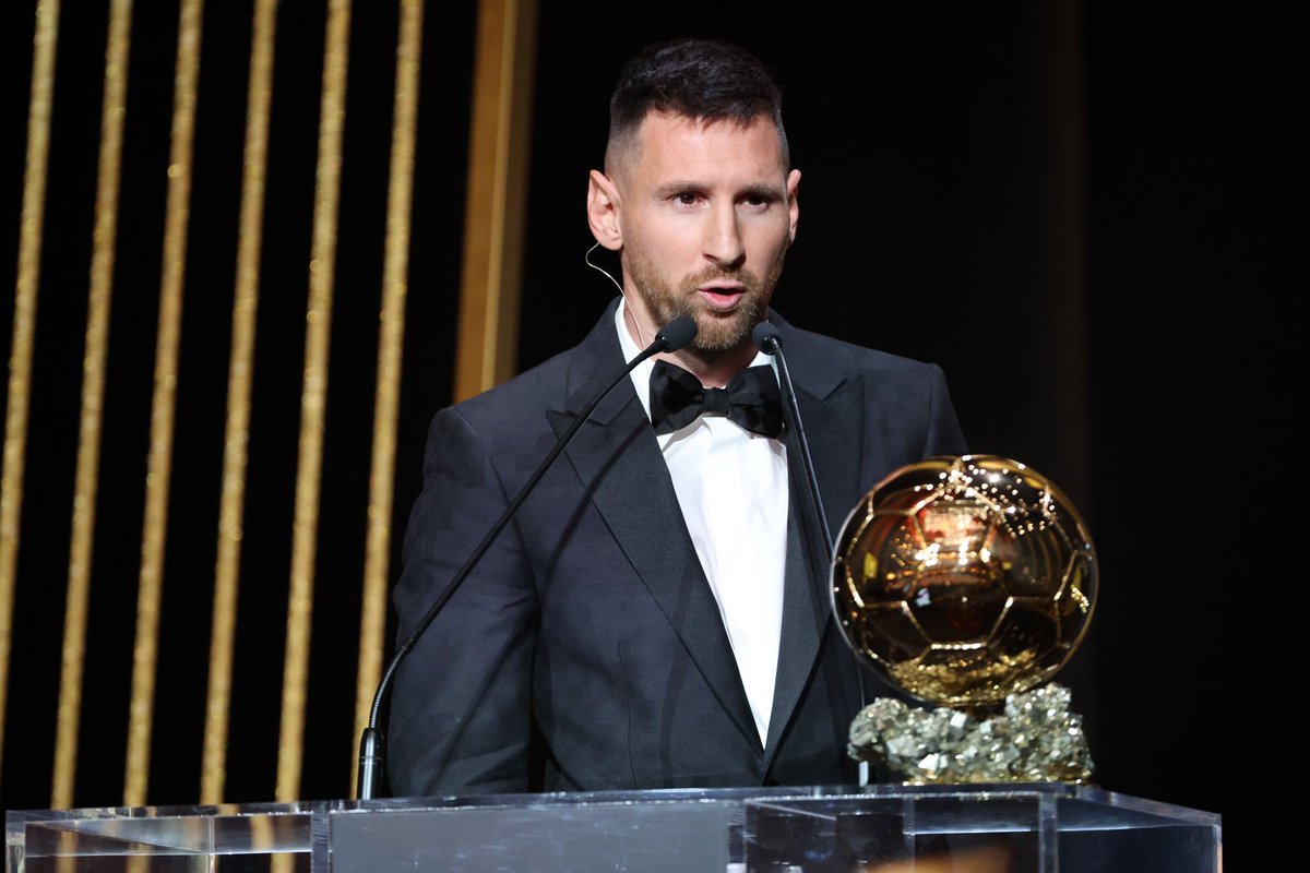 imali002's tweet photo. 44 trophies, &amp; 8 Ballon d'Ors...
This is Messi; The greatest player of his generation.
#Messi𓃵 
#BallonDor https://t.co/EiWveOjGxm