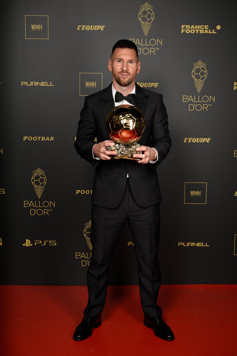 ballondor's tweet image. Leo! #ballondor