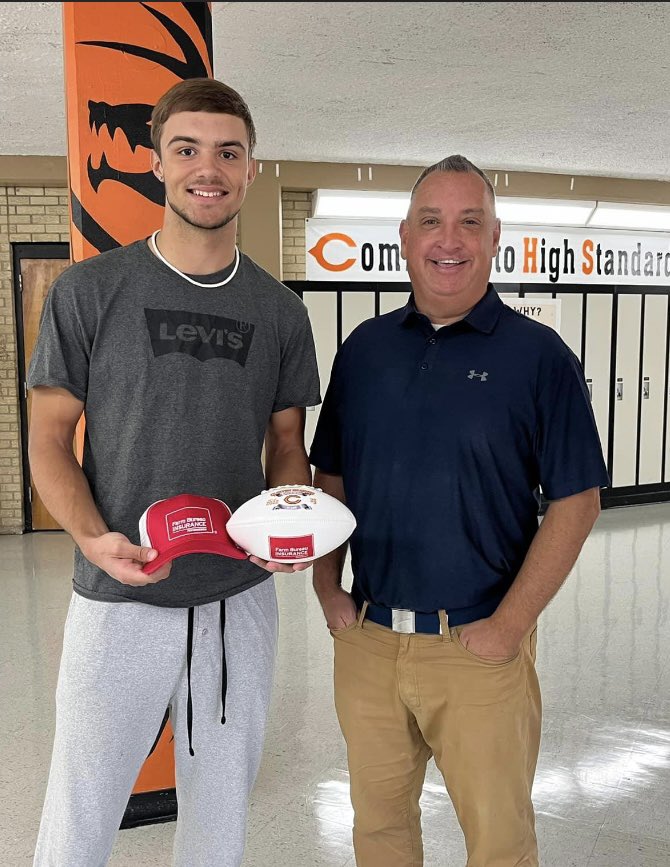 Farm Bureau Clinton (@bureauclintontn) on Twitter photo Congratulations to the Farm Bureau Athletes of the Week from Clinton High School, Sadie Haney and Wesley Phillips! <a href="/ClintonStrong4U/">ClintonStrong</a> <a href="/CHSDragonsFB/">Clinton Dragons Football</a> <a href="/ACSchoolsTN/">Anderson County Schools TN</a> <a href="/FBITN/">Farm Bureau Insurance of Tennessee</a> <a href="/mb210/">Michael Bowers</a> Congratulations to the Farm Bureau Athletes of the Week from Clinton High School, Sadie Haney and Wesley Phillips! <a href="/ClintonStrong4U/">ClintonStrong</a> <a href="/CHSDragonsFB/">Clinton Dragons Football</a> <a href="/ACSchoolsTN/">Anderson County Schools TN</a> <a href="/FBITN/">Farm Bureau Insurance of Tennessee</a> <a href="/mb210/">Michael Bowers</a>