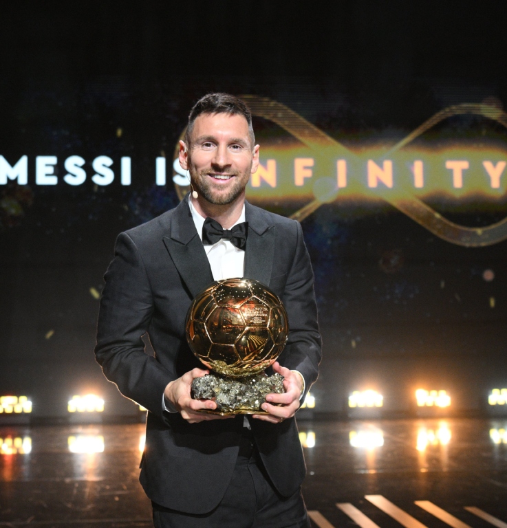 InvictosSomos's tweet image. Sí, el fútbol es de todos, pero REY HAY UNO SOLO.