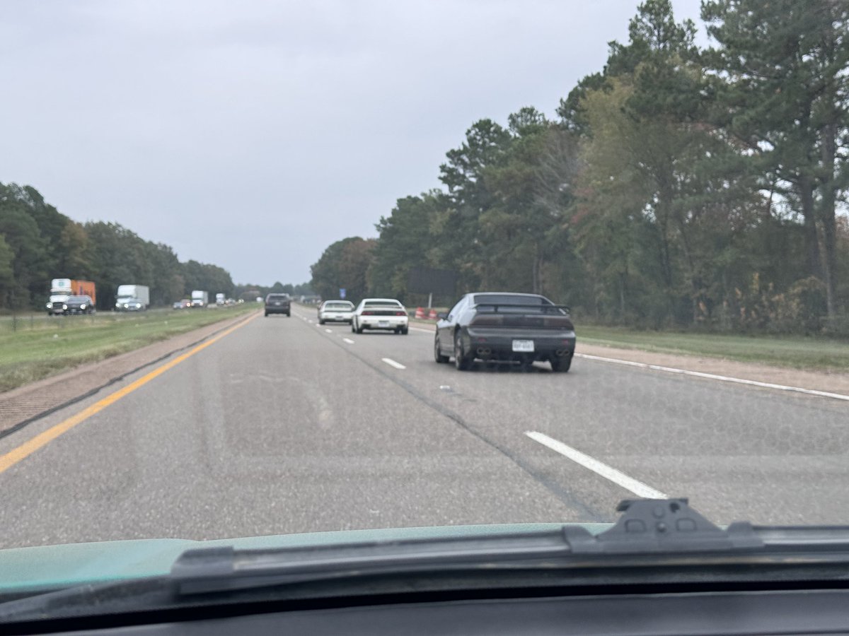 NorthTexasFiero's tweet photo. Ruckus 22 heading to Texarkana. https://t.co/KutGsQplOa