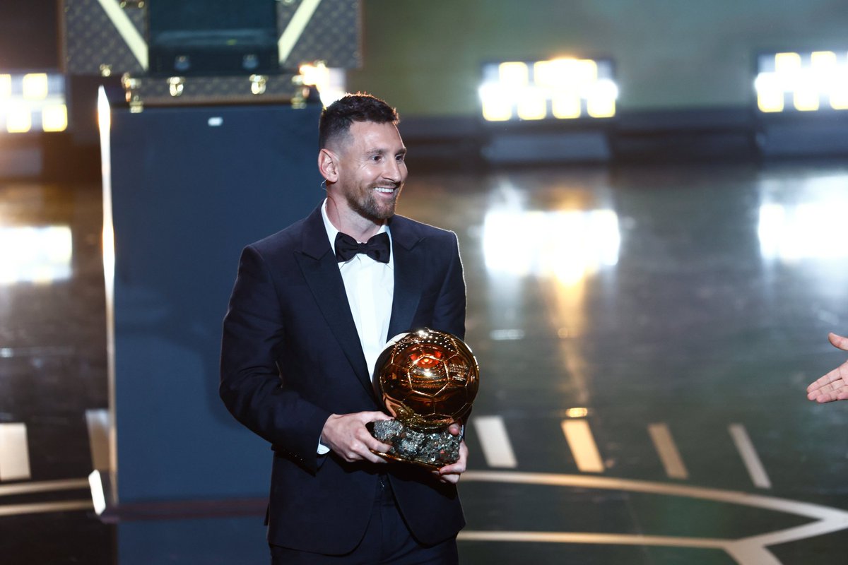 Varuns__21's tweet photo. The Greatest there is.
The Greatest there ever was.
The Greatest there ever will be.
#messi #Messi𓃵 #BallonDor #GOAT https://t.co/8nkZfHGbrr