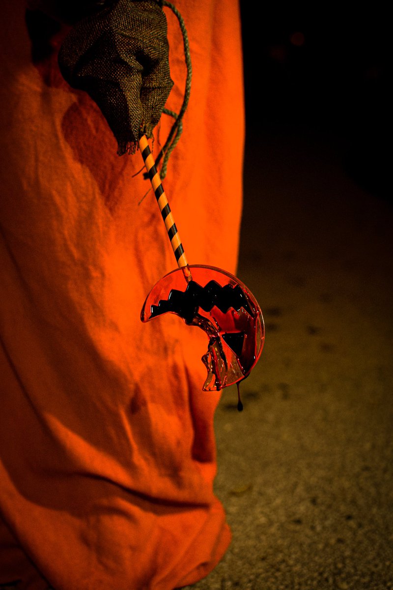 OG_philip's tweet photo. Remember to follow the rules of Halloween, or else Sam will pay you a visit. 😈
Model: @TheVibhutiPatel https://t.co/HPM7rgmTJD