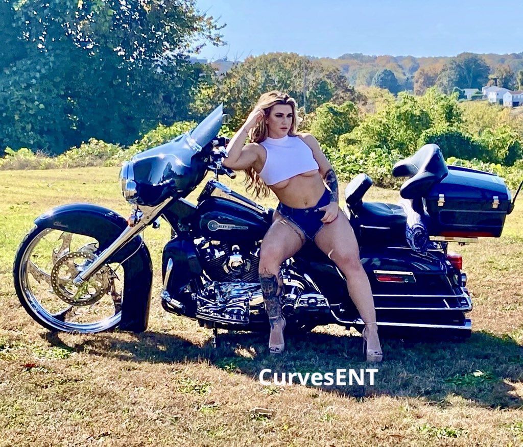 CurvesENT (@curves_ent) on Twitter photo Hooked back up with <a href="/MuscleBarbie01/">KristinTaylor</a> she’s my favorite model & this was a fun shoot
#CurvesENT #harleydavidson #harleydavidsongirl #harleydavidsonmotorcycles Hooked back up with <a href="/MuscleBarbie01/">KristinTaylor</a> she’s my favorite model & this was a fun shoot
#CurvesENT #harleydavidson #harleydavidsongirl #harleydavidsonmotorcycles