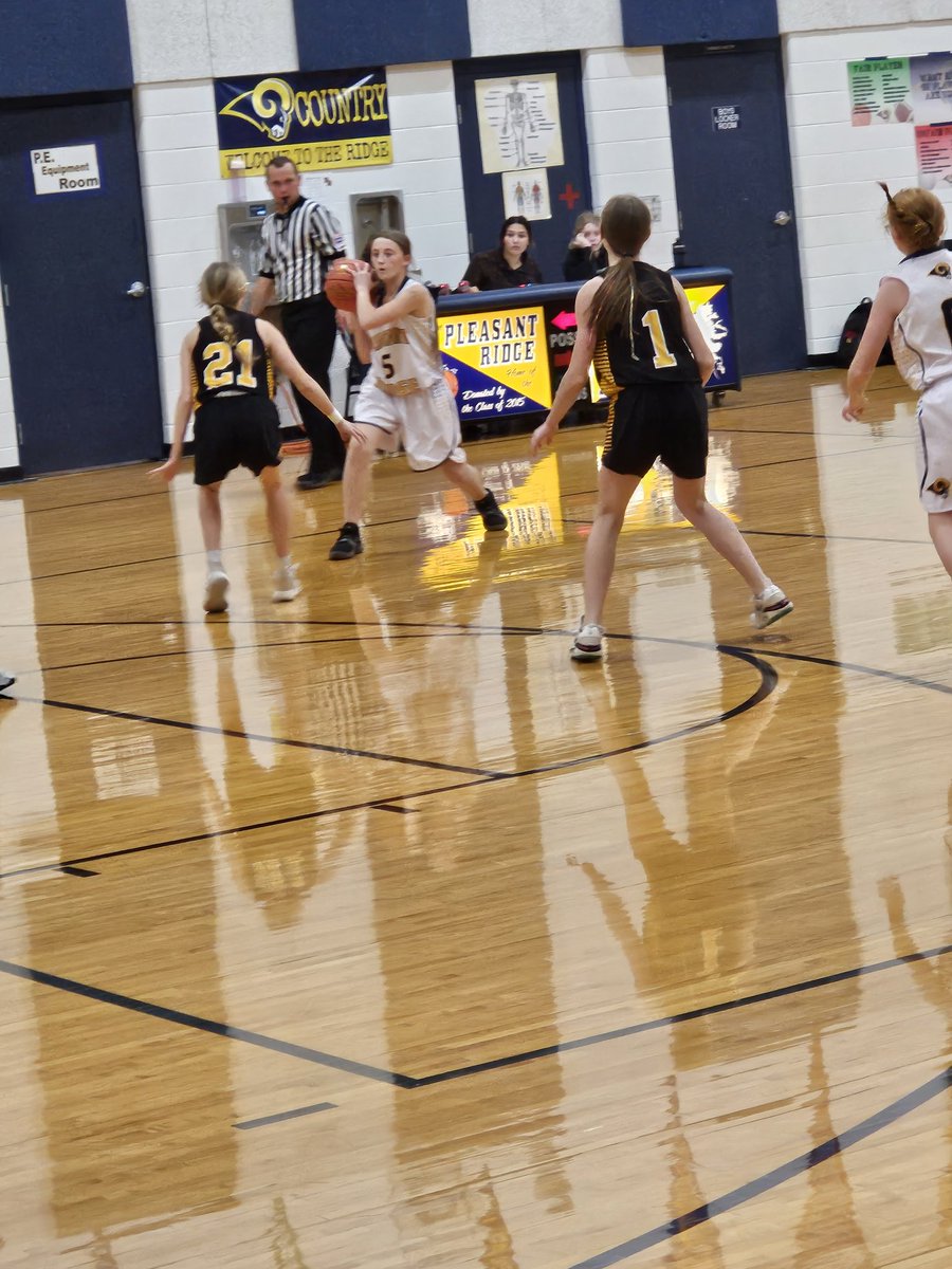 Nicole Yunker tweet media