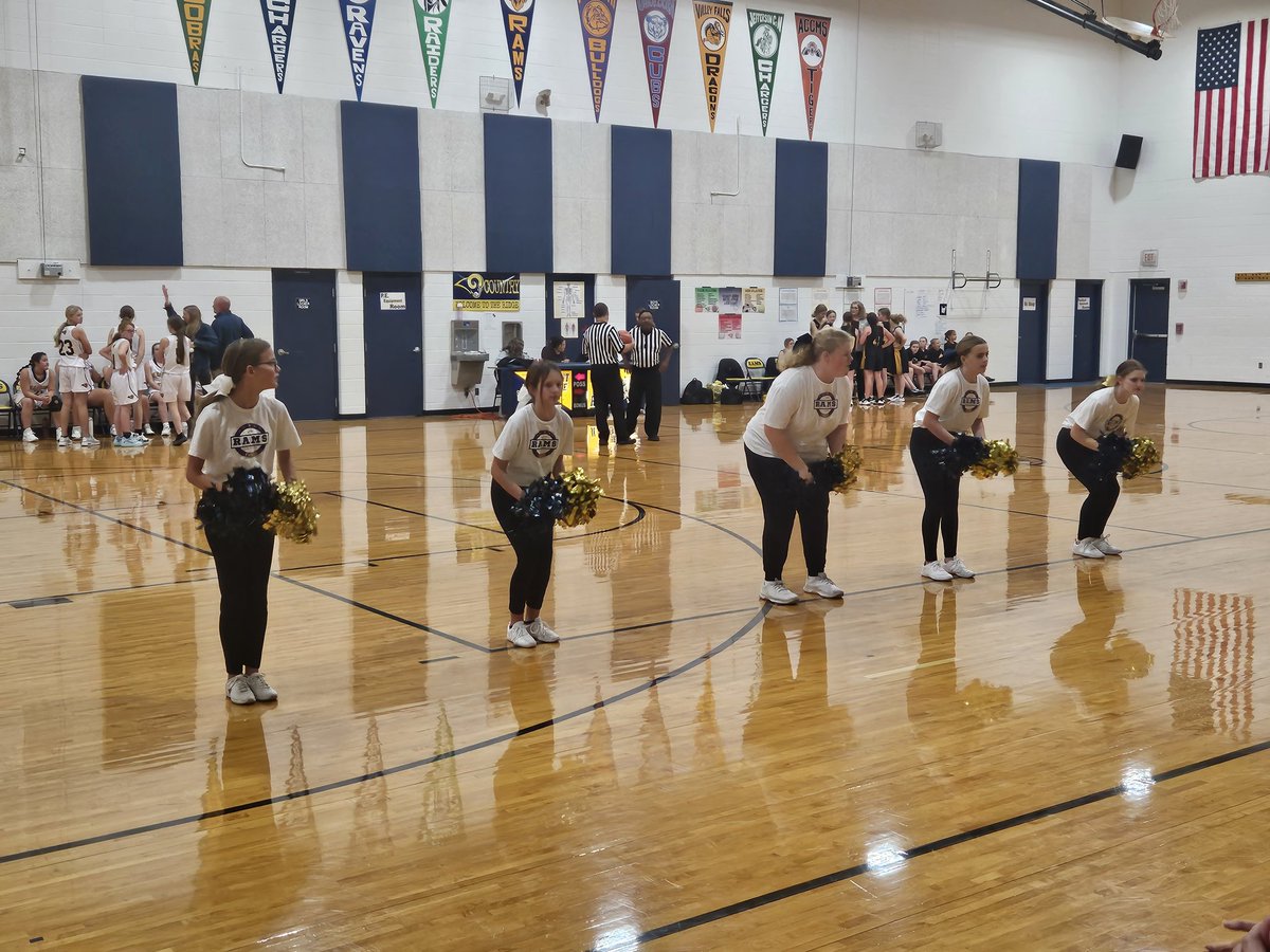 Nicole Yunker tweet media