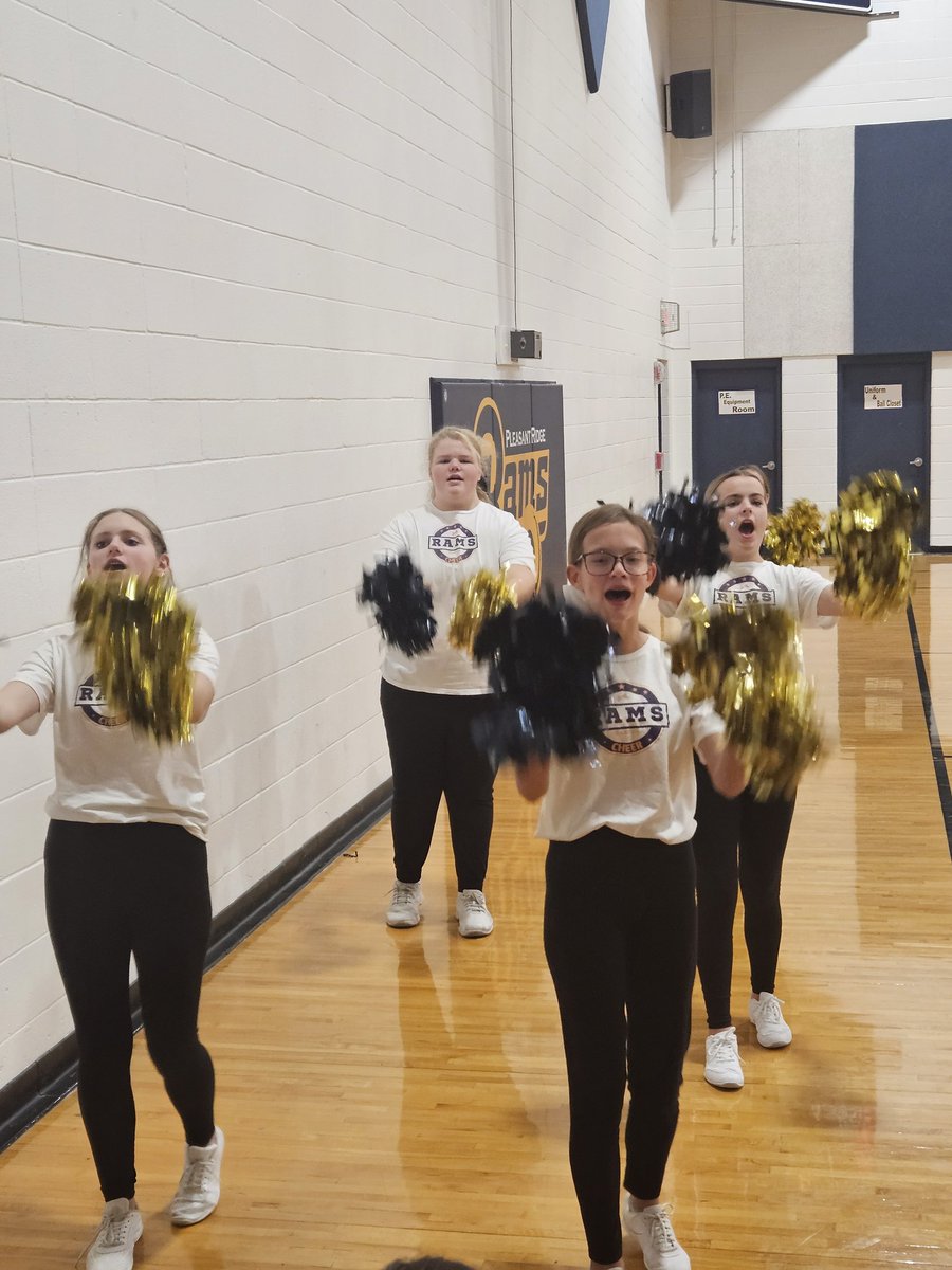 Nicole Yunker tweet media