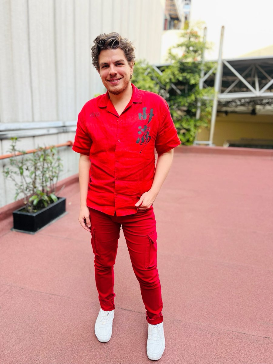 SebasResendiz's tweet image. ❤️❤️❤️❤️❤️❤️ #redismycolor #felizlunes