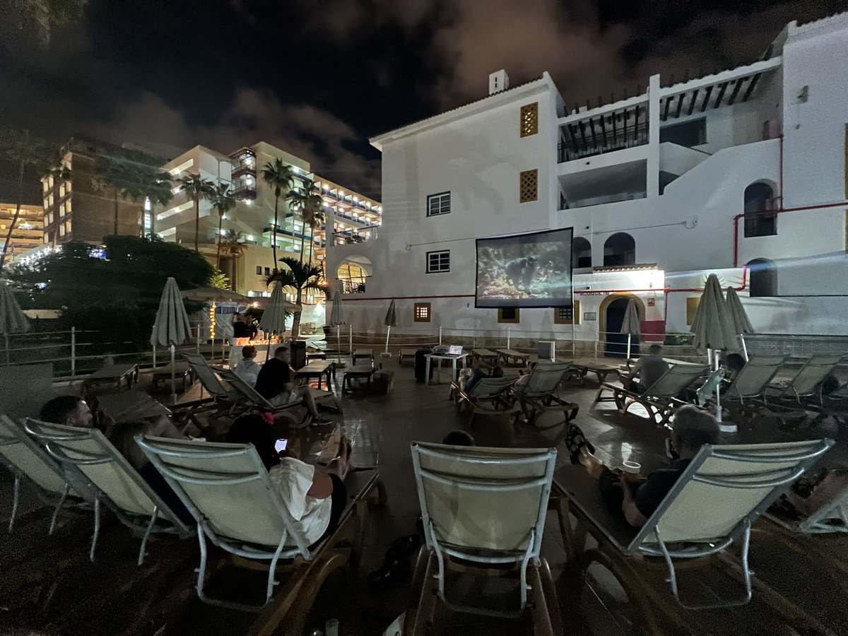 Shannon_Anim's tweet photo. How could we start #Halloween without having an #PoolSideMovie π» π? Great guests.. Great Film.. Great food and drink from @TheClubHouse at #SunsetHarbourClub in #Tenerife @Radha_dadlani @lourdesGober @Ryan_Clubhouse @RachelDemmy https://t.co/F9O1iTWDwY