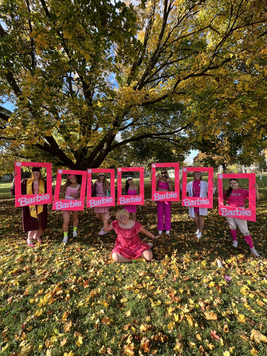 CMUSoftball's tweet image. It’s that time of year! Vote for your favorite class costume so we can crown a winner!🎃👻🕸️ #FireUpChips