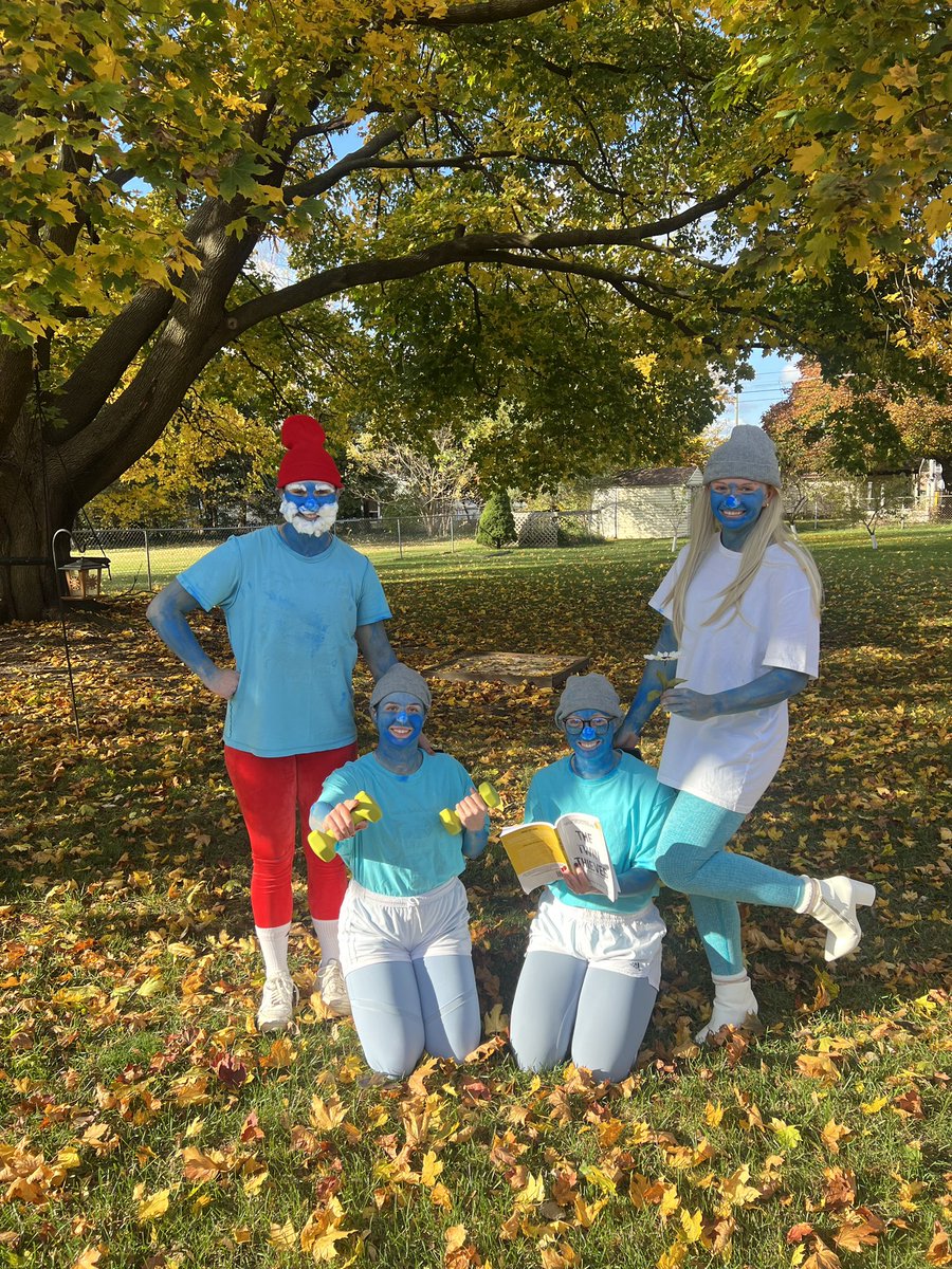 CMUSoftball's tweet image. It’s that time of year! Vote for your favorite class costume so we can crown a winner!🎃👻🕸️ #FireUpChips