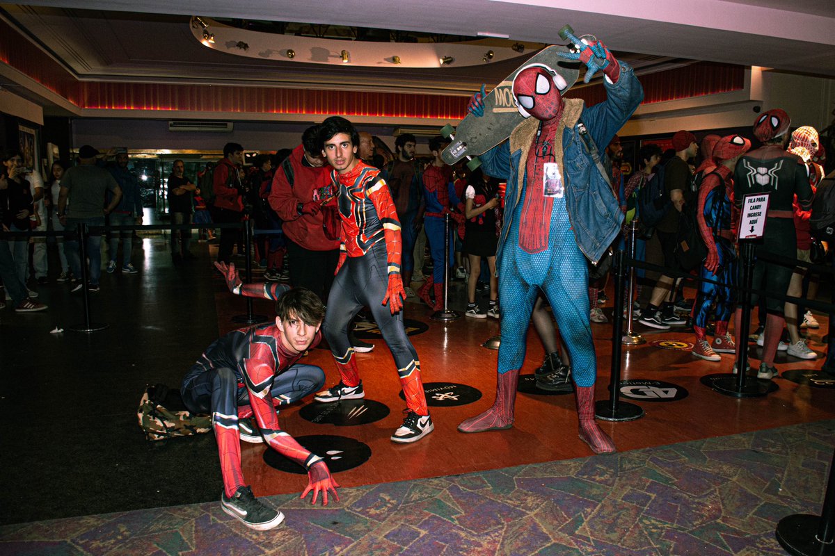 MultiplexCines's tweet photo. 🌟 Mira lo que fue este viaje que rompió récords Guinness y llenó el aire de emociones arácnidas 🎉🕷️ 

😏 Pero no todo termino ahí ¿Qué pasó después? ¡La historia se tornó aún más asombrosa! @ukideane hizo historia y @cinesmultiplex llenó una sala de cine con Spidermans🍿📽️

+ https://t.co/XzRpkbXZ9s
