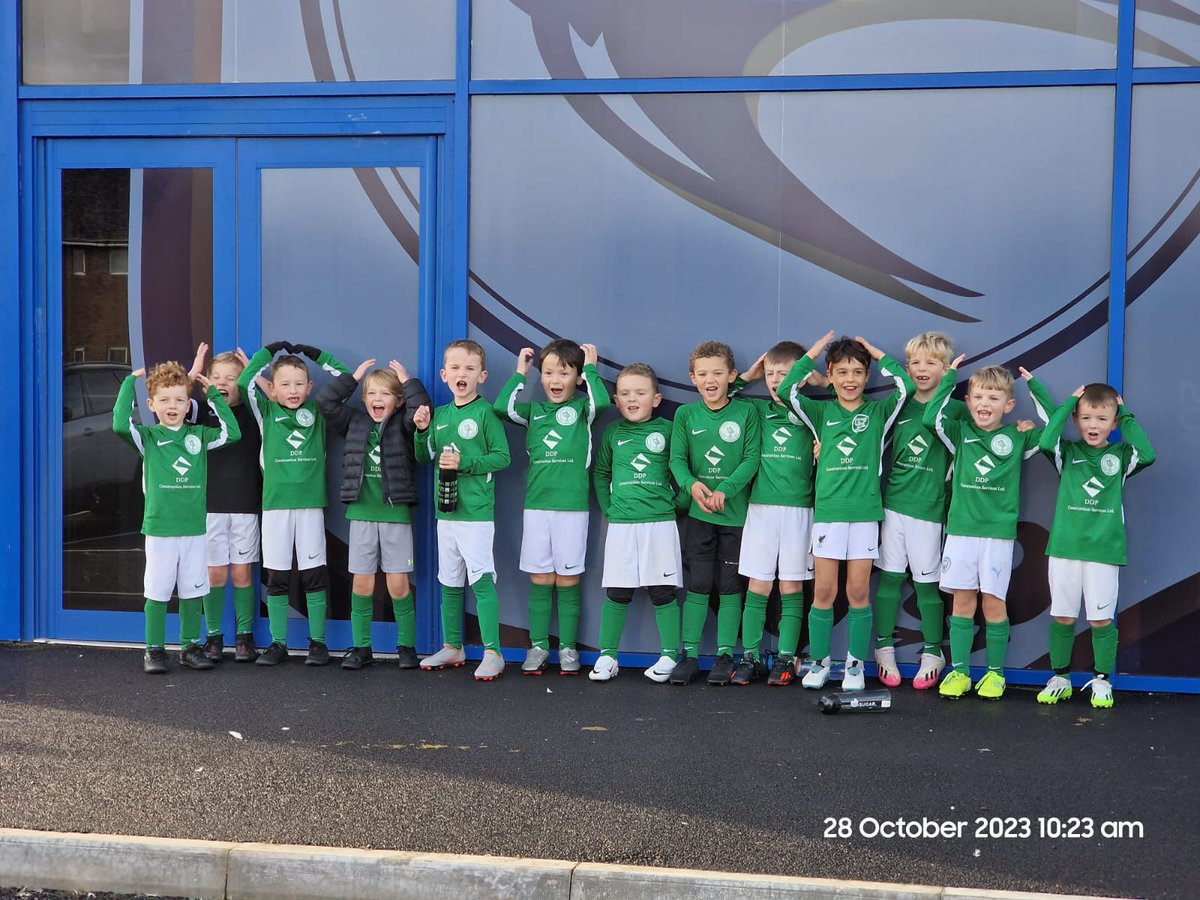 NickHain23's tweet photo. What a weekend the boy had with his Cardiff Celts buddies ⚽

Brilliant morning playing grassroots football next to the academy building and then an amazing derby day victory. Thank you @CardiffCityFC a few half season tickets definitely sold 💯🐦 https://t.co/c5cvPjmnrR