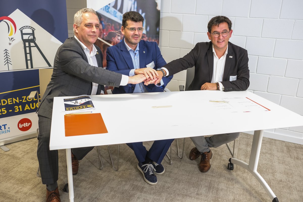 EK Senioren 2024 badminton officieel toegewezen aan België. bit.ly/40yqehb

#badminton