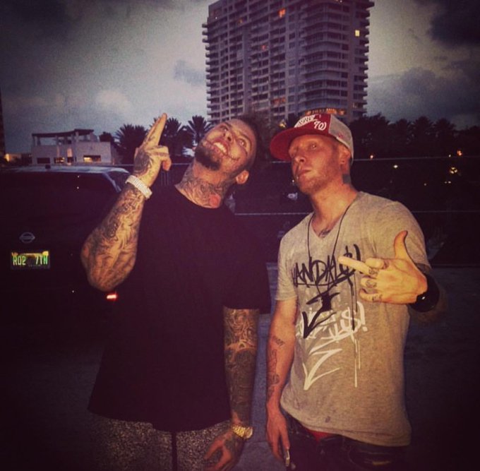 To my haters 😈🖕🏻 https://t.co/FEWQ0iXZbt<a href="/tag/newprofilepic"class="tags"><span>#newprofilepic</span></a>