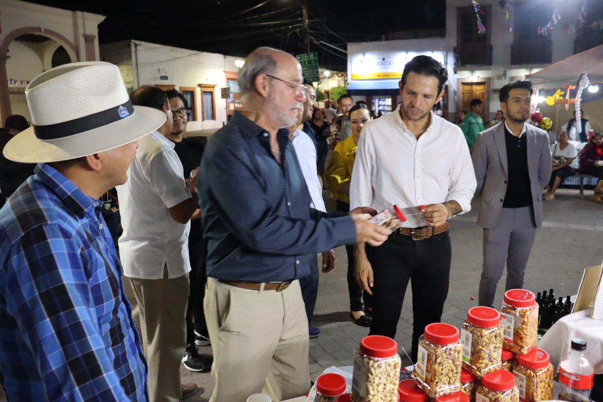 #ApaseoElGrande #TURISMO
APASEO EL GRANDE:  DE PASEO POR APASEO SUPERA EXPECTATIVAS.
<a href="/ApaseoGob/">Apaseo el Grande</a> <a href="/ChelisOliveros/">Chelis Oliveros</a> 
polemicaguanajuato.com/apaseo-el-gran…