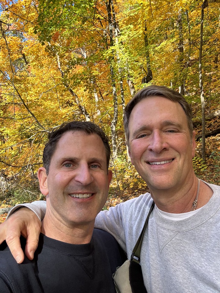 Enjoying fall in Montreal. All 3 days of it.