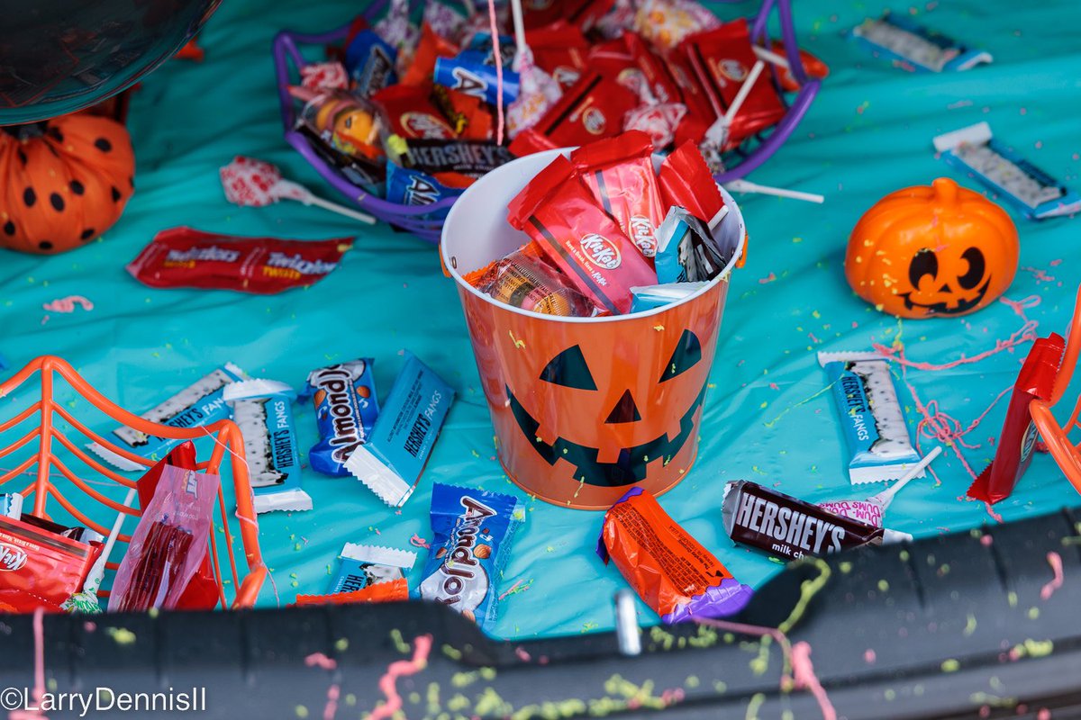 sobfuttc's tweet image. Did you make it out to the @ttcstudentlife Trunk or Treat this past weekend at @tridenttech ?We had a spooky good time meeting other students and little monsters of the community.  #sobfu #sobfuttc #trunkortreat #spookyseason #tridenttech #tridenttechnicalcollege #studentlife