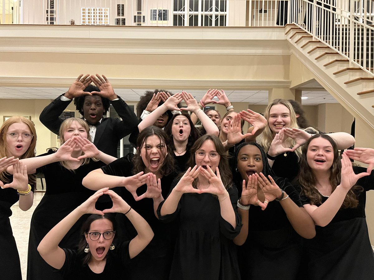 Congratulations to these OHS Choir kids! They have worked hard at RuCo Honor Choir and they are making wonderful music! ❤️💙🅾️