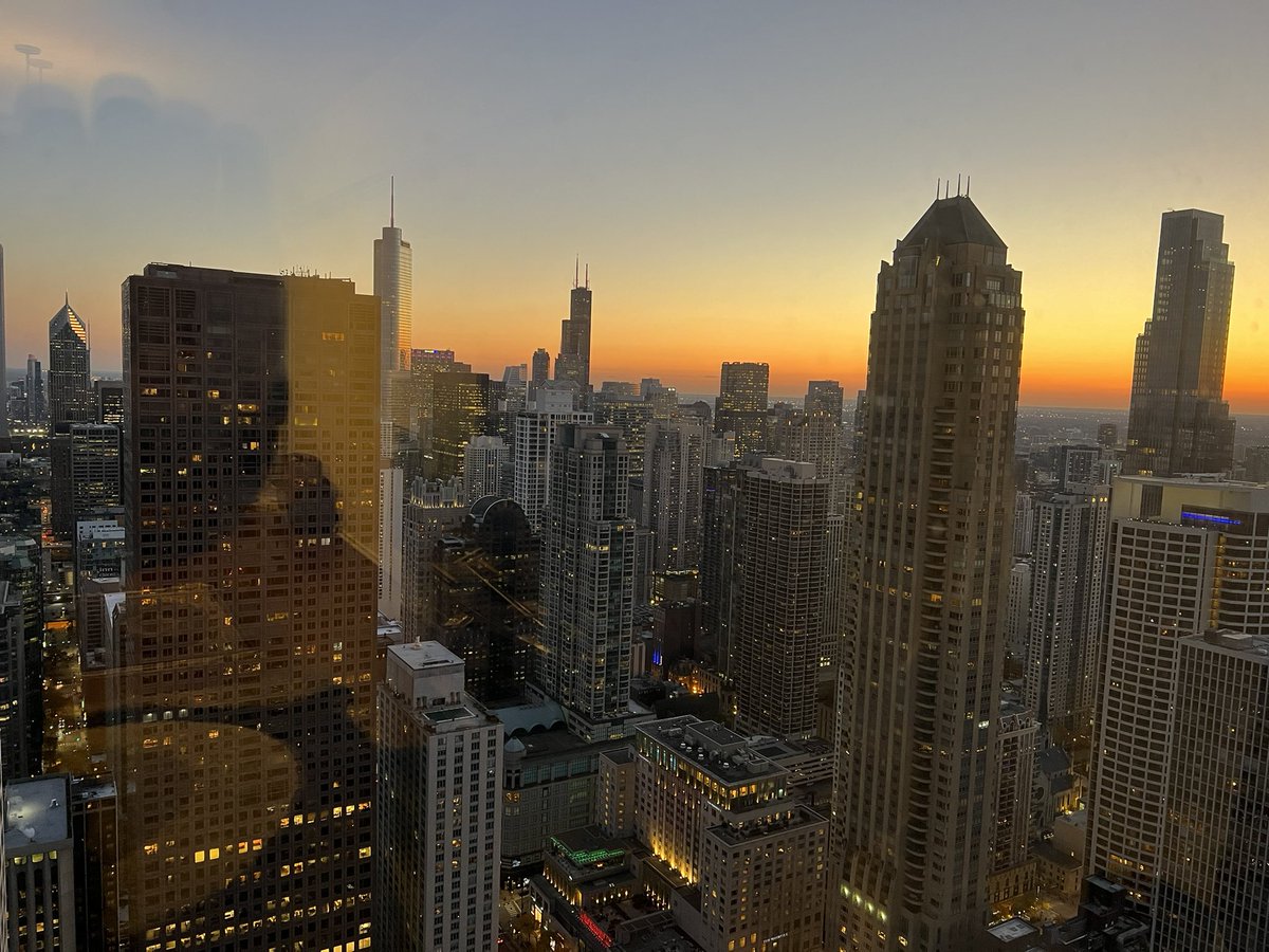 briandecoded's tweet image. God is in the sound-waves…

We don’t rest on Sundays…

#ASOT 🎶