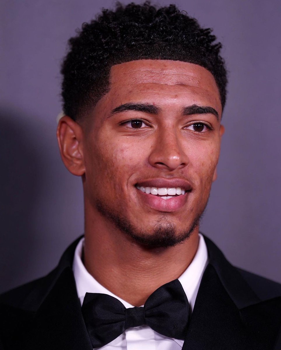 Beautiful night at the Balond’or for the first time. Very honoured to be awarded with the Kopa Trophy. Thank you to all teammates, members of staff and coaches who have helped and shown me support up until this point of my journey and especially in the past year. Finally,