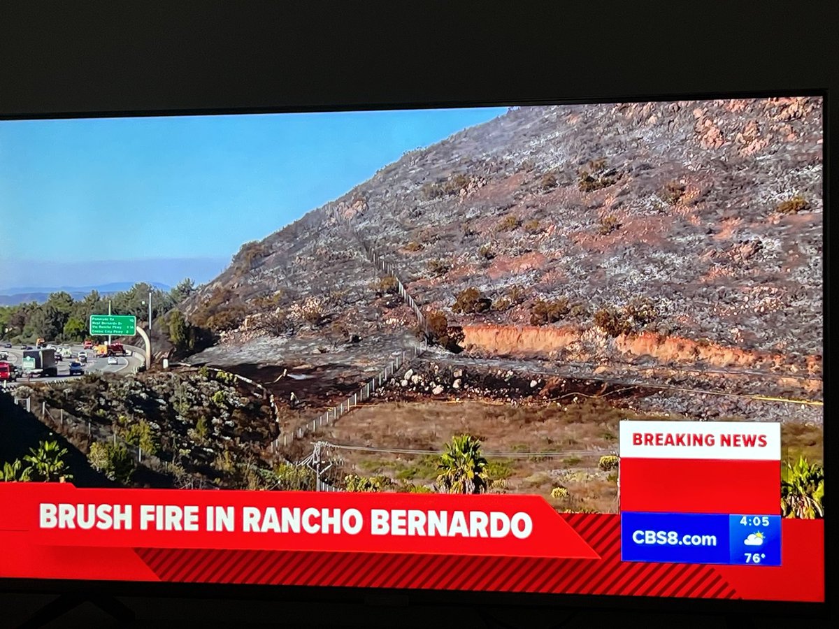 KarenBilling's tweet photo. When you find out a fire is named after your street 😳 Looks like SD fire crews are keeping us safe 🙏🏼 Definitely scary! #RanchoBernardo #EscalaFire https://t.co/zKBGk1oSI6