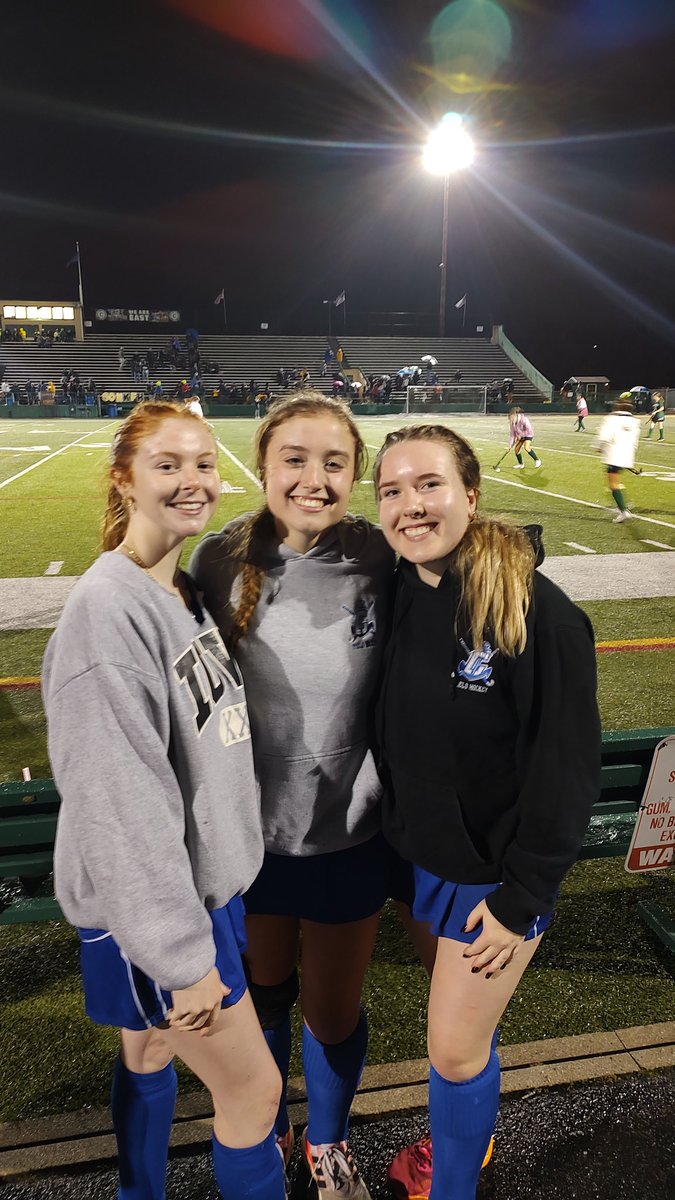 Go_Big_Blue_CHS's tweet photo. Clippers fall in the seventh round of the shootout to NK in the semifinals. Thank you Senior Captains for your dedication and leadership #alwaysaclipper⚓
@BWMcGair03 @EricBen24 @gobluechs @Branden_Mello https://t.co/ucQQosNWm0