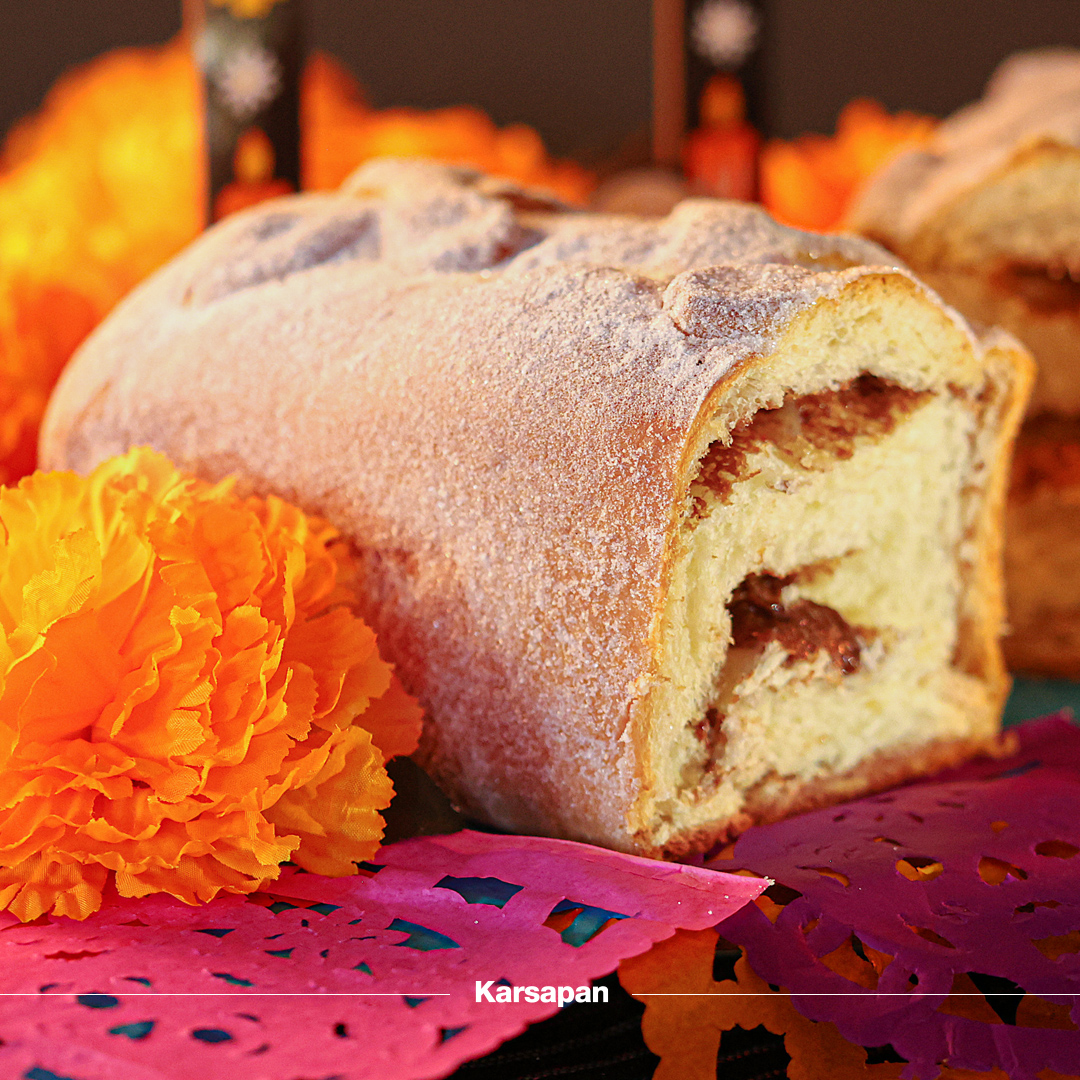 Karsapan's tweet photo. Tumba rellena de cajeta, original de Karsapan https://t.co/cXkLmC7Ee4