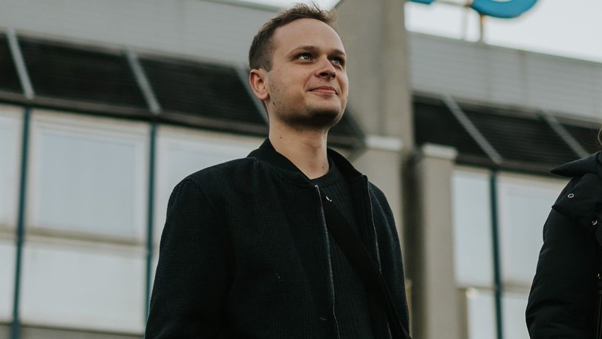 Tienes que escuchar el nuevo track de Moritz Hofbauer 🔈

djmagla.com/moritz-hofbaue…