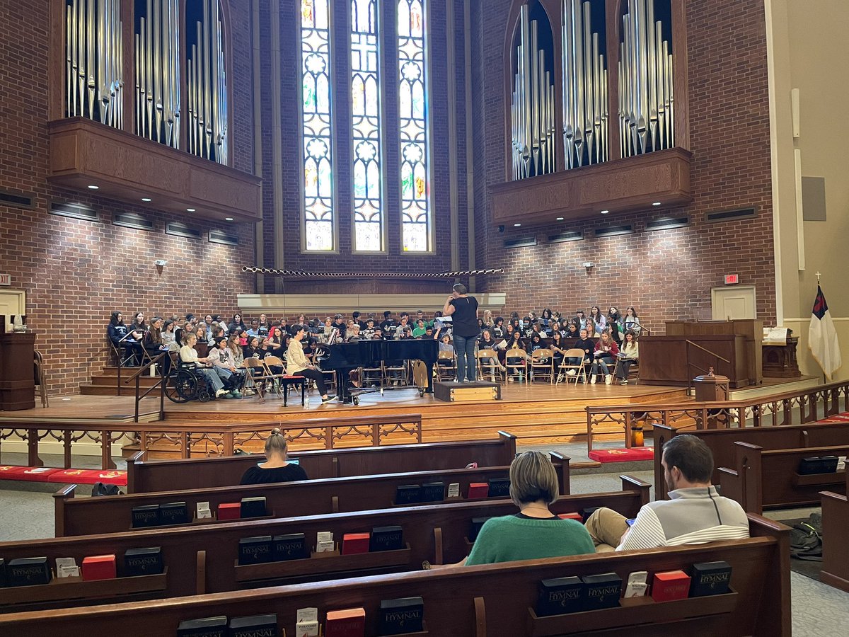 ChoirRsms's tweet photo. RUCO All County Honor Choir rehearsals and performance tonight. So excited to meet Dr. Campbell and for my kids to work with a director from my Alma Mater, Eastern Kentucky University! 🤗 #rsmchoir @RSMSKNIGHTS https://t.co/GAFPfMyPn0