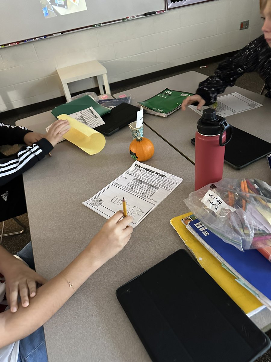 🎃🗼🏗️Today student made a plan for their Pumpkin towers that they are going to build tomorrow. I love bringing in STEM lessons to math class. <a href="/CenturyWildcats/">Century Junior High</a> come check out the competition tomorrow! #osd135 #STEMproject