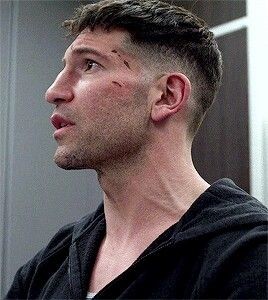 NelsonG30018167's tweet photo. Nombre/Apellido: Frank castle.

Apodo: Punisher .

Edad:45.

Oficio: veterano/antiheroe.

Altura: 182 cm 

Genero: Masculino https://t.co/RWfLoGFyM6
