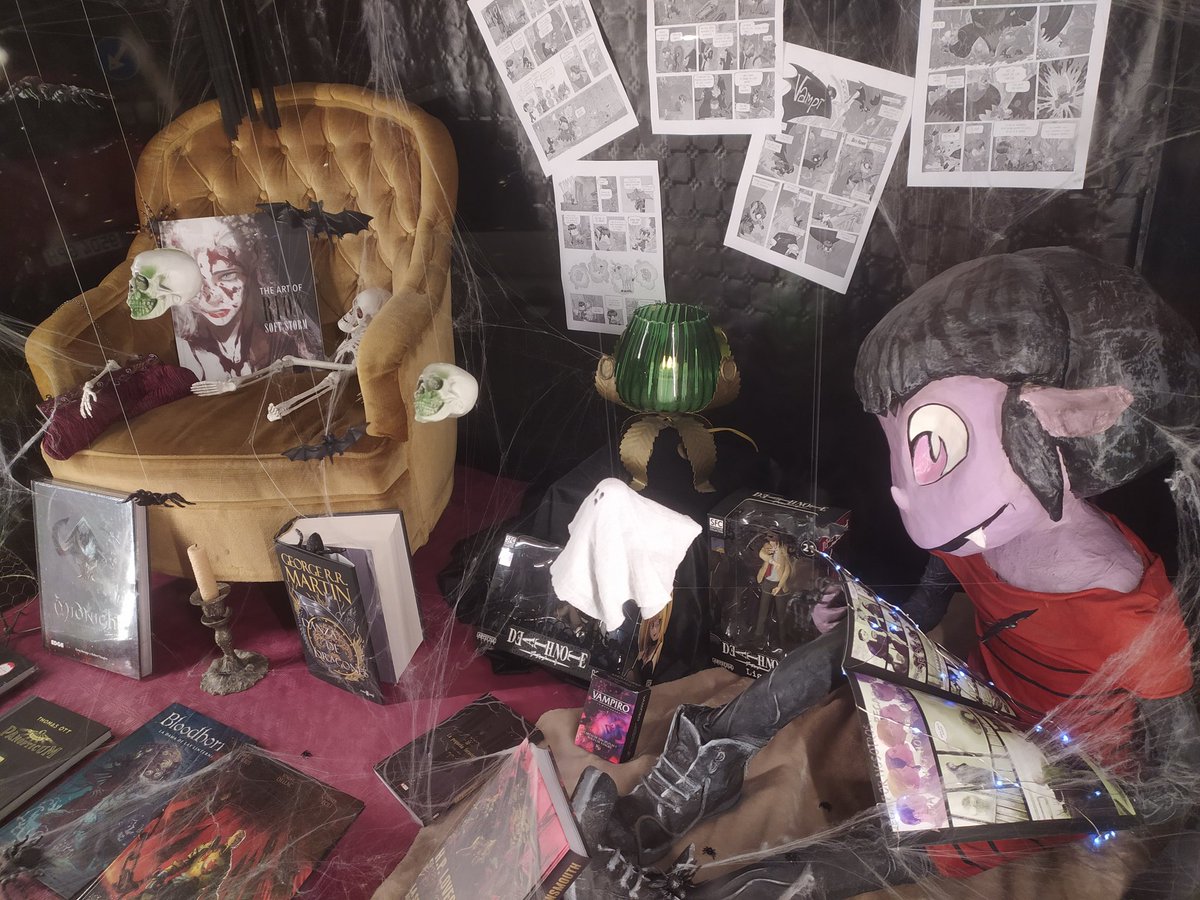 #SORTEO DÍA DE #HALLOWEEN
🦇Saludosssss nocturnos trasnochador@ssss🦇 ¿Mañana te vas a poner tu mejor traje/vestido #terrorifico😱? Pues acércate a tu tienda #Metropolis #Comics preferida y te sacaremos una foto chula para nuestro sorteo de Halloween. Entre tod@s l@s que ⬇️