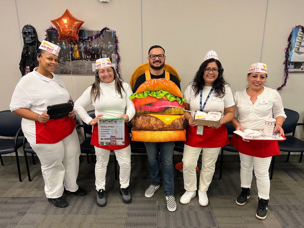 LACDevAuthority's tweet photo. Today, the #LACDA was in the spirit π»and celebrated its annual Halloween Bash! We held a costume π§ββοΈ parade and contest, pumpkin π carving contest, and more. #Halloween #TeamLACDA #WorkFam #HalloweenBash https://t.co/tSWzUXCERq