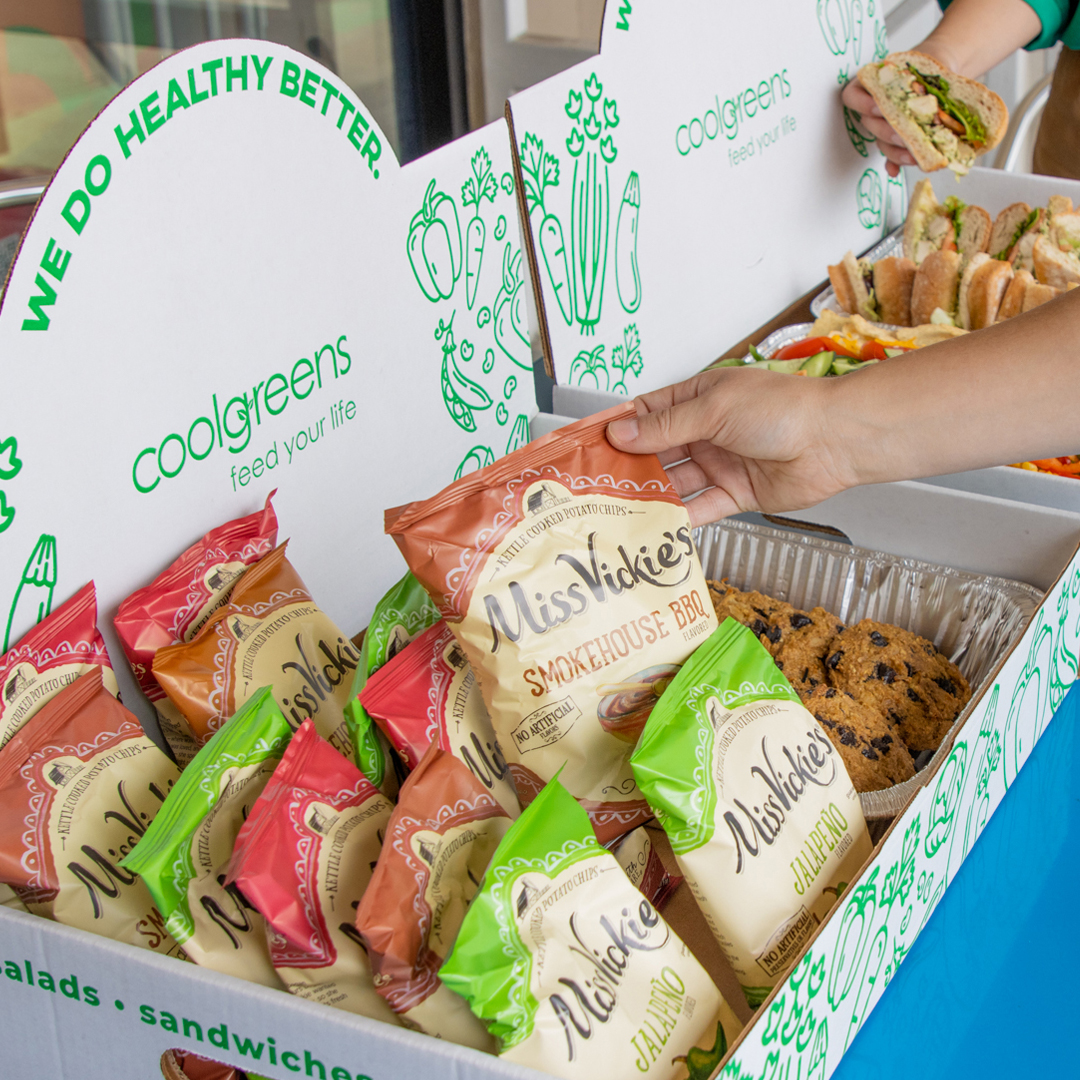 Cater fresh with Coolgreens! 

#cater #catering #event #party #socialevent #halloweenparty #gameday #highschoolgameday #gamedaymeal #healthy #sports #watchparty #biggame #footballseason