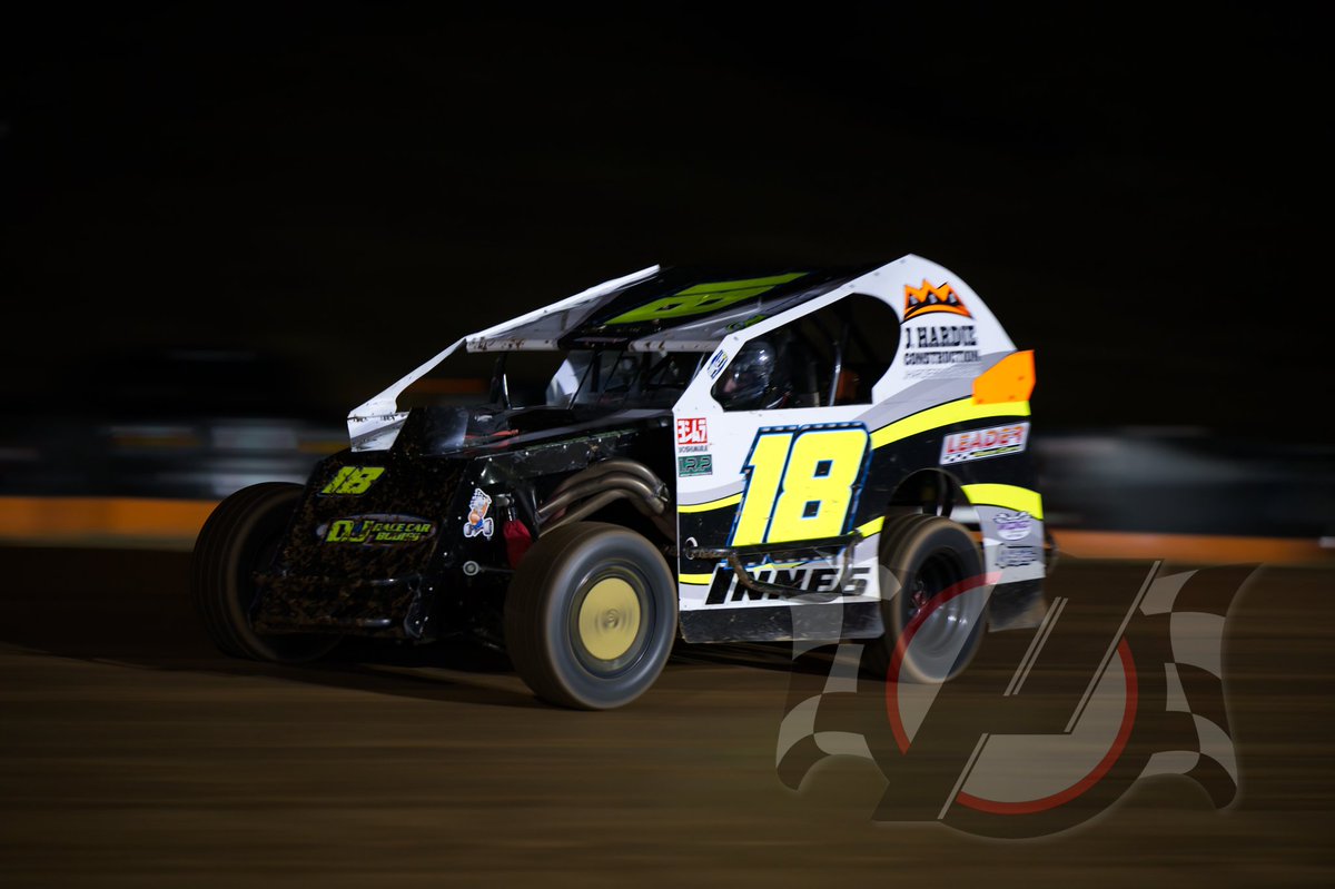 redtarget14's tweet photo. Now that it's officially the off-season for me and taking racing pics, expect to start seeing more like these regularly!
#DirtTrackRacing
#MicroSprint #Modlite #JrSprint #600ccMicro #PrymakPhotography https://t.co/MZIfKQIGUz