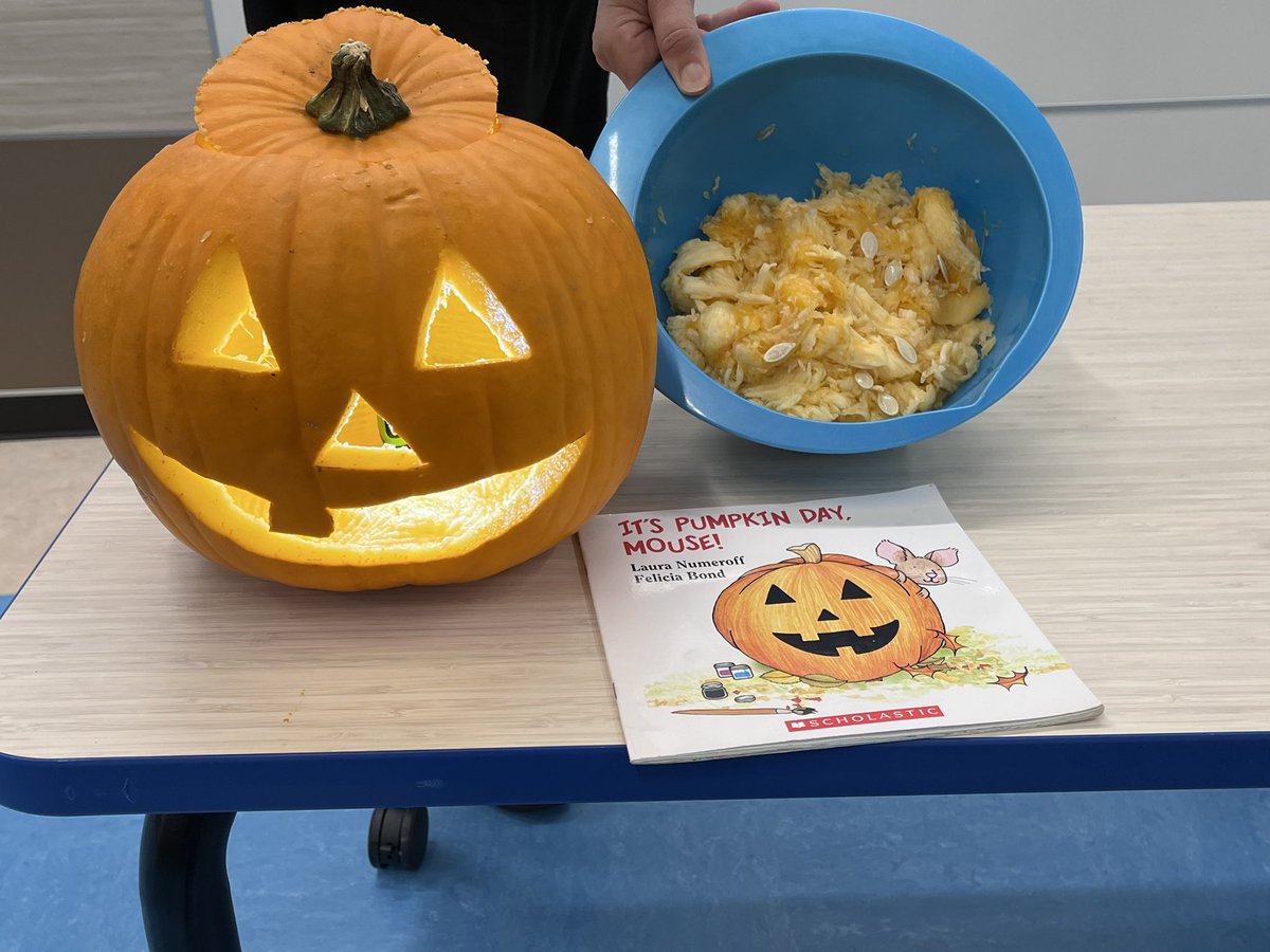 PreK had a great interactive lesson with a pumpkin! Read a book, counted pumpkin seeds, and the next day had a chance to try roasted pumpkin seeds. 
#RedBluffElementary
<a href="/prekpasadena/">Prek Pasadena</a>