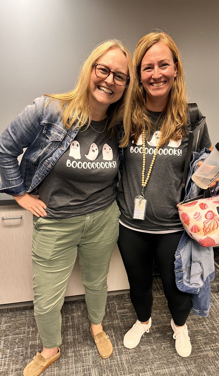 Annual Halloween twinning with <a href="/heather_munger/">Heather Munger ☀️📚</a> this time at Crossroads 3 for trainings.