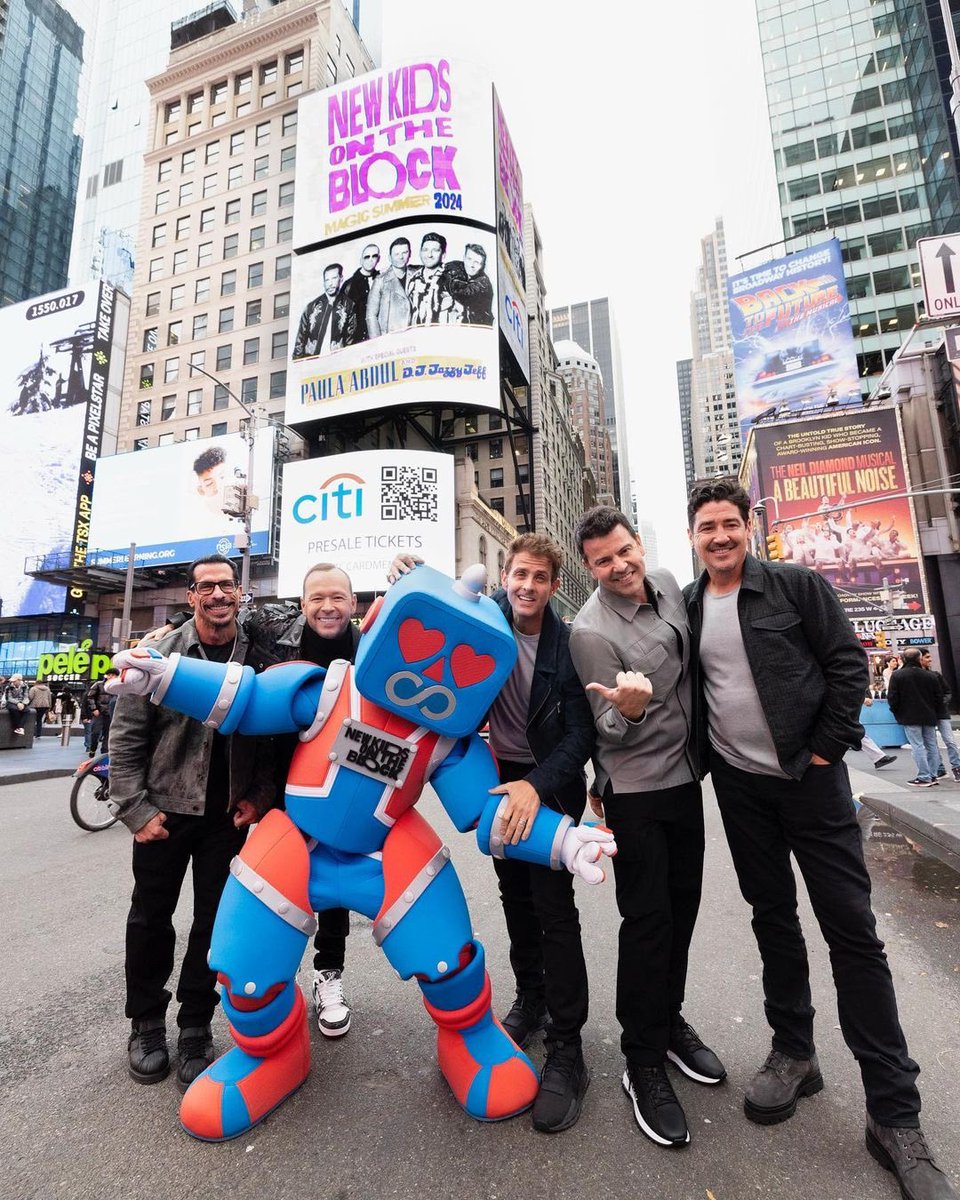 Sending #BHLove from Time Square! 🤖❤️♾️

📸: @parisvisone
