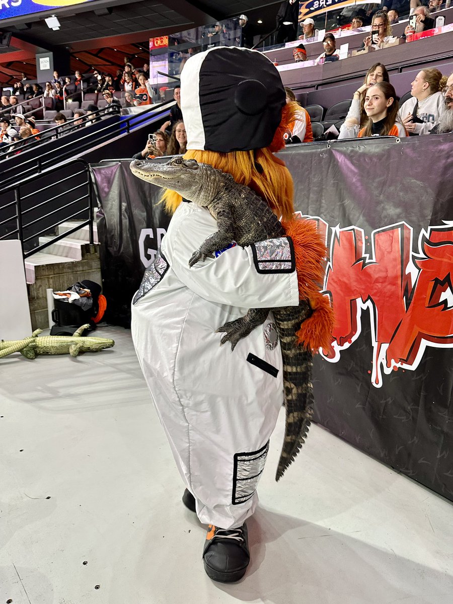 GrittyNHL's tweet photo. they got gators in outer space? https://t.co/OvjJeOJCnQ