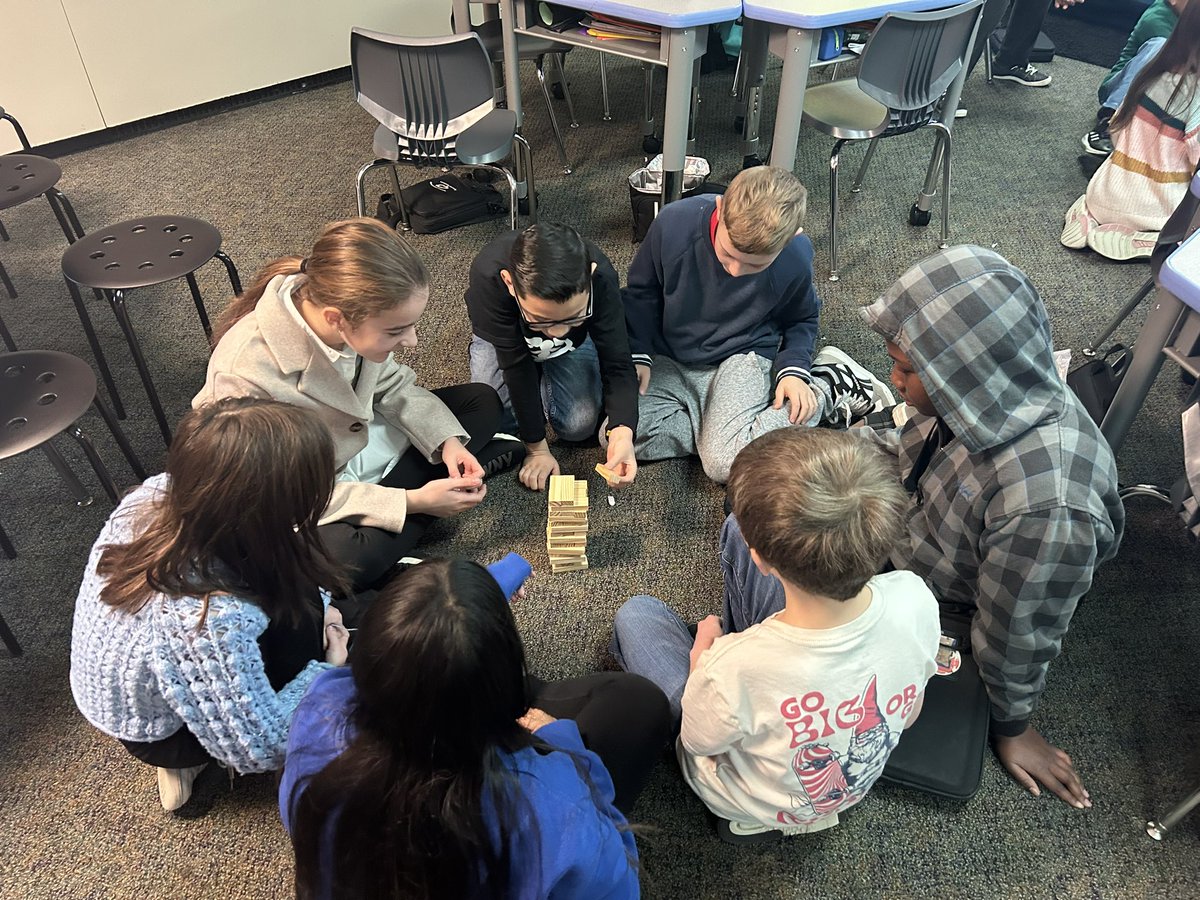 MsHasenberg103's tweet photo. 214 is practicing speaking with Good Purpose with a game of Jenga. #d54armstrong https://t.co/SnlrEeOtCH