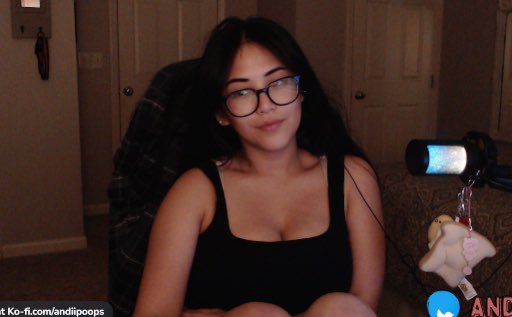 I’m live w/ my t!ts out :3 & I got another tattoo ?

Twitch tv/andiipoops https://t.co/E1GWdbLVS6