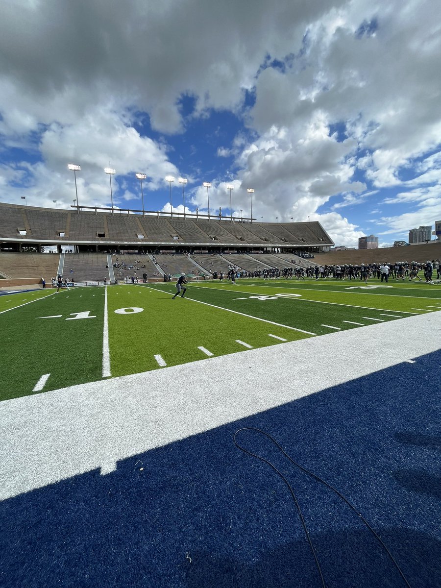 Max Cimino (@ciminomax21) on Twitter photo Had a great time at <a href="/RiceFootball/">Rice Football</a> thank you <a href="/mbloom11/">Mike Bloomgren</a> for having me.
<a href="/CoachRegalado/">Marco Regalado</a> <a href="/CoachJHaddock/">Coach Jason Haddock M.S.</a> <a href="/CoachD28_BU/">Coach Darnell @ C-High</a> Had a great time at <a href="/RiceFootball/">Rice Football</a> thank you <a href="/mbloom11/">Mike Bloomgren</a> for having me.
<a href="/CoachRegalado/">Marco Regalado</a> <a href="/CoachJHaddock/">Coach Jason Haddock M.S.</a> <a href="/CoachD28_BU/">Coach Darnell @ C-High</a>