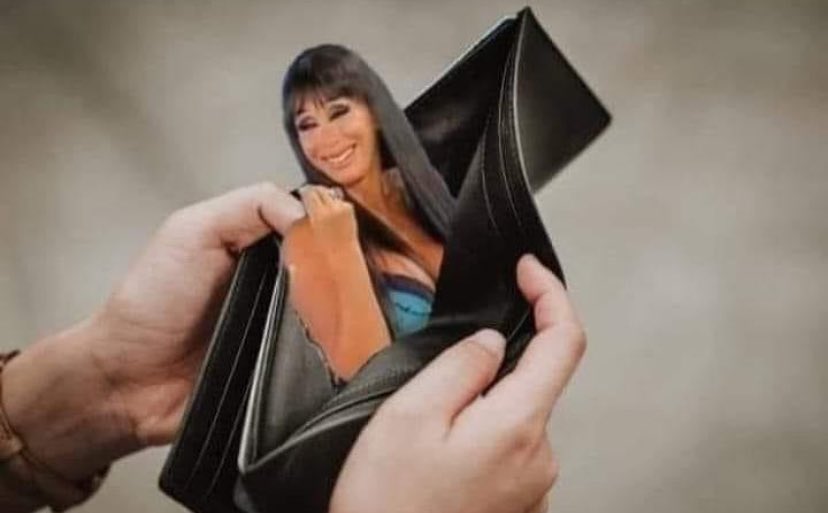 Flashee pedirme comida porque tenia paja de cocinar