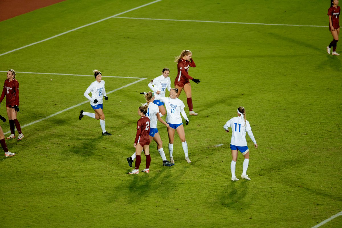 byusoccer_w's tweet photo. Katoa puts some fire behind that ball☄️

📺 https://t.co/bG88xGl4mK https://t.co/FVHGM9HbC5