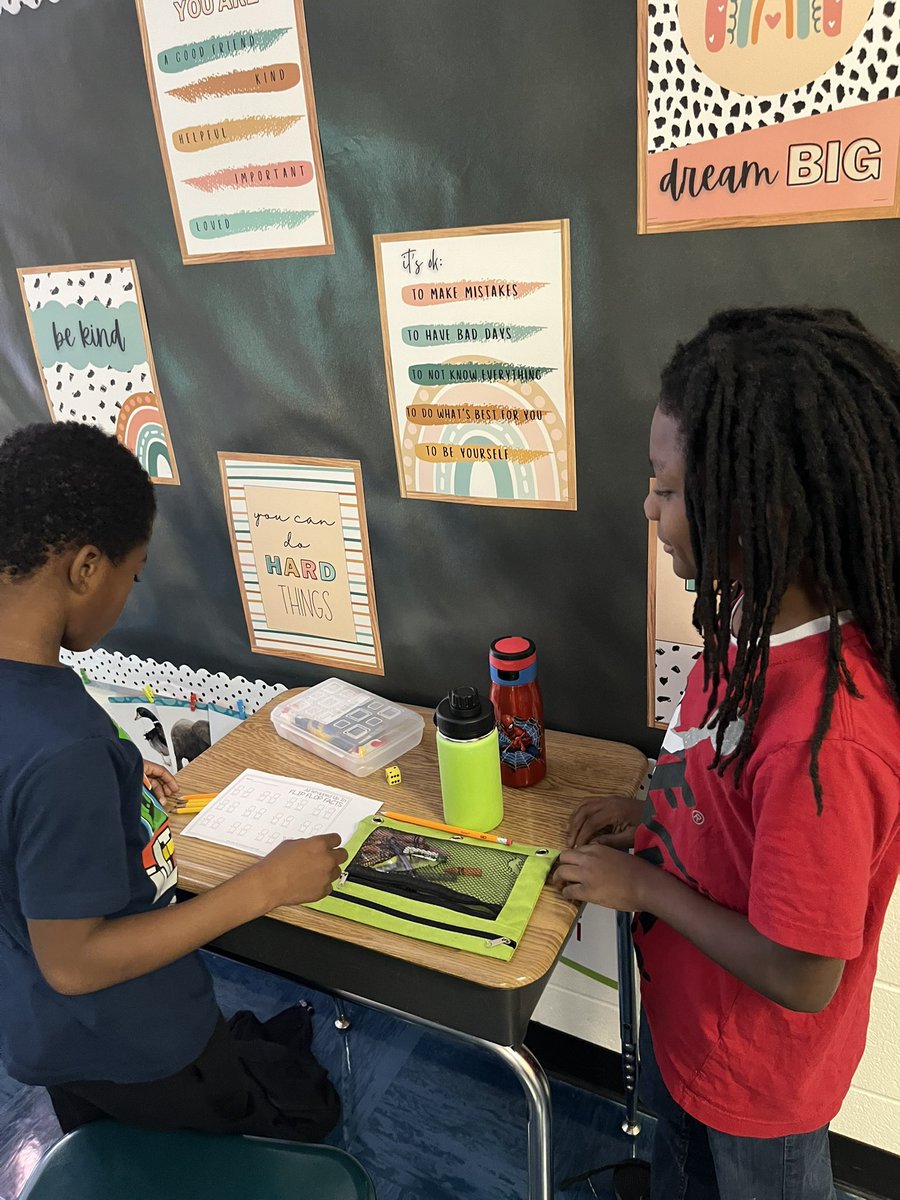 garrison3_mrs's tweet photo. These 5th grade students are becoming amazing mentors to my first graders. 
#oneteamonedream 
@UGE_HCS 
@MrsKWilsonUGE https://t.co/qgOei4GWne